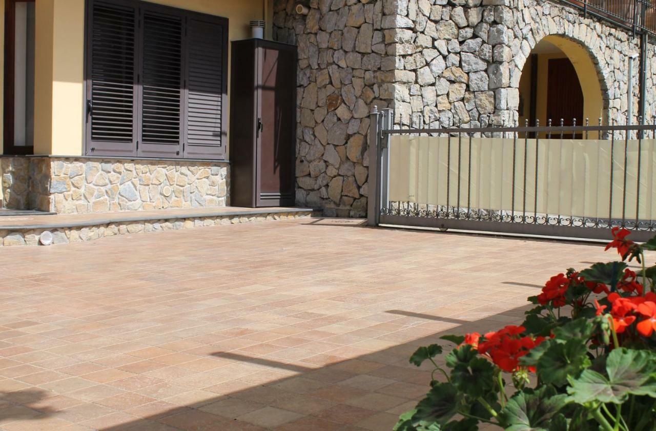Villa Le Giare Ospitalita Diffusa Agerola Bagian luar foto